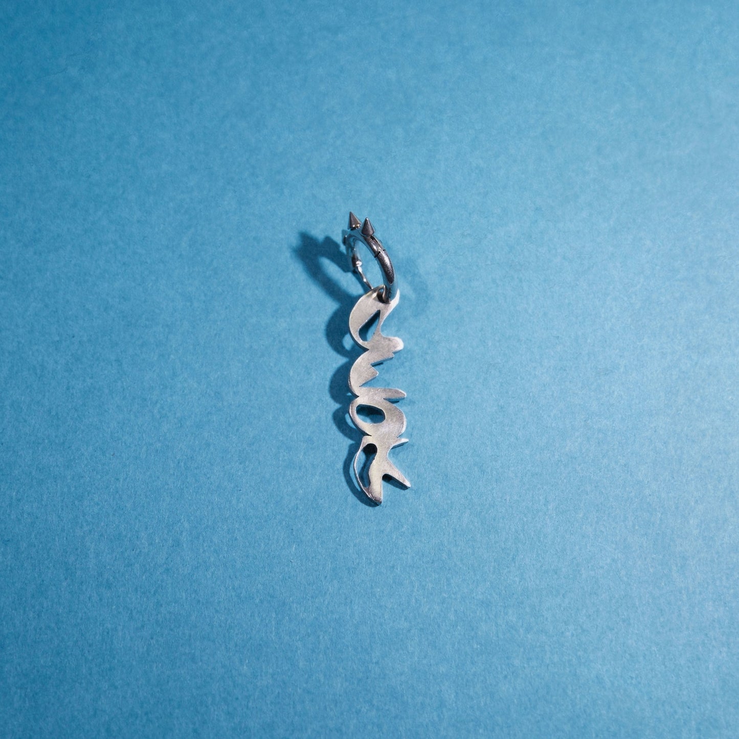 Boucle d'oreille acier inoxydable. Bijoux y2k. Bijoux punk. Bijoux rock. Bijoux glam rock. Bijoux grunge. Boucles d'oreilles Y2K. Boucles d'oreilles punk. Boucles d'oreilles rock. Boucles d'oreilles glam rock. Boucles d'oreilles grunge. Boucles d'oreille techno. Bijoux techno.