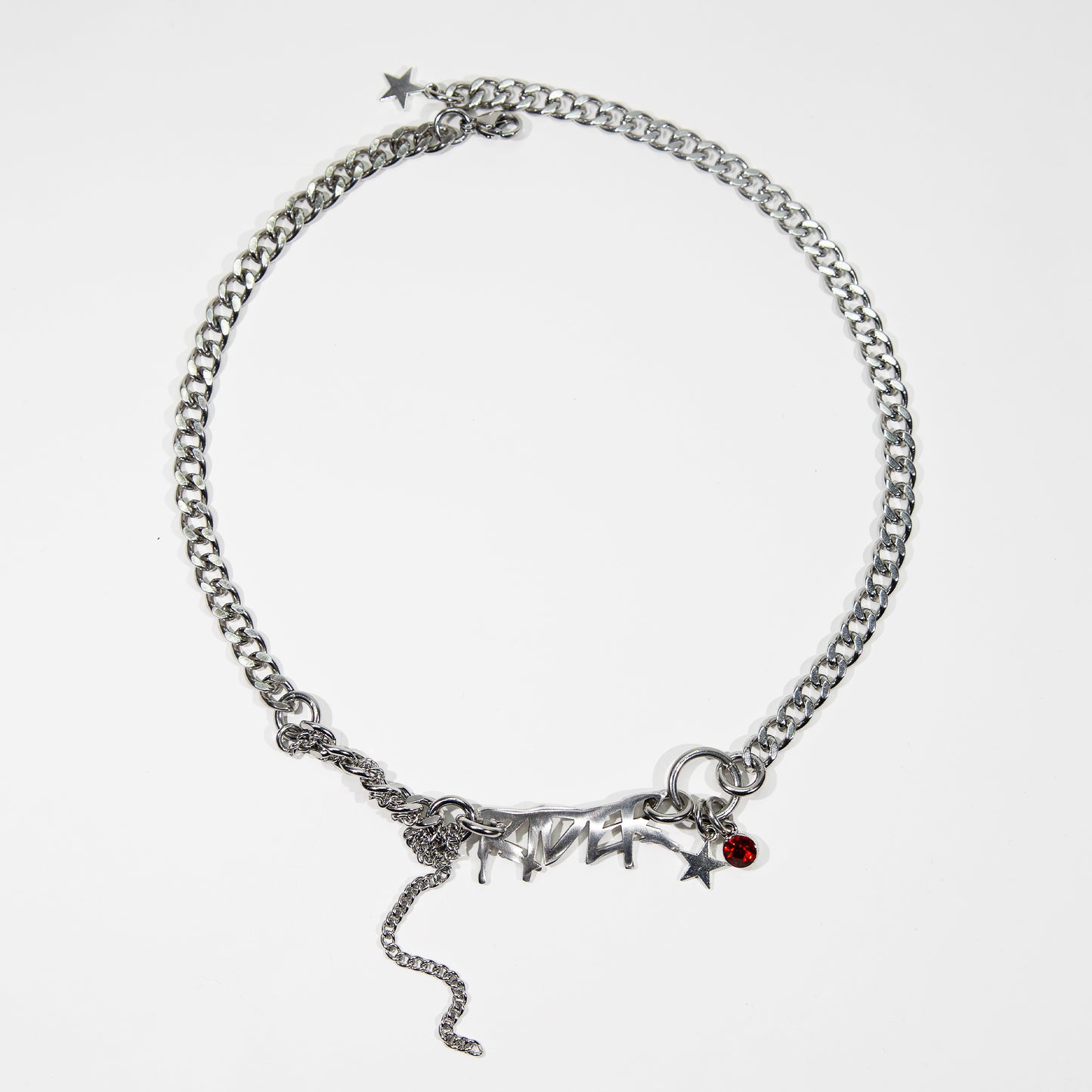 collier en acier inoxydable et fer à strass turquoise. Bijoux y2k. Bijoux punk. Bijoux rock. Bijoux glam rock. Bijoux grunge. Colliers Y2K. Colliers punk. Colliers rock. Colliers glam rock. Colliers grunge.