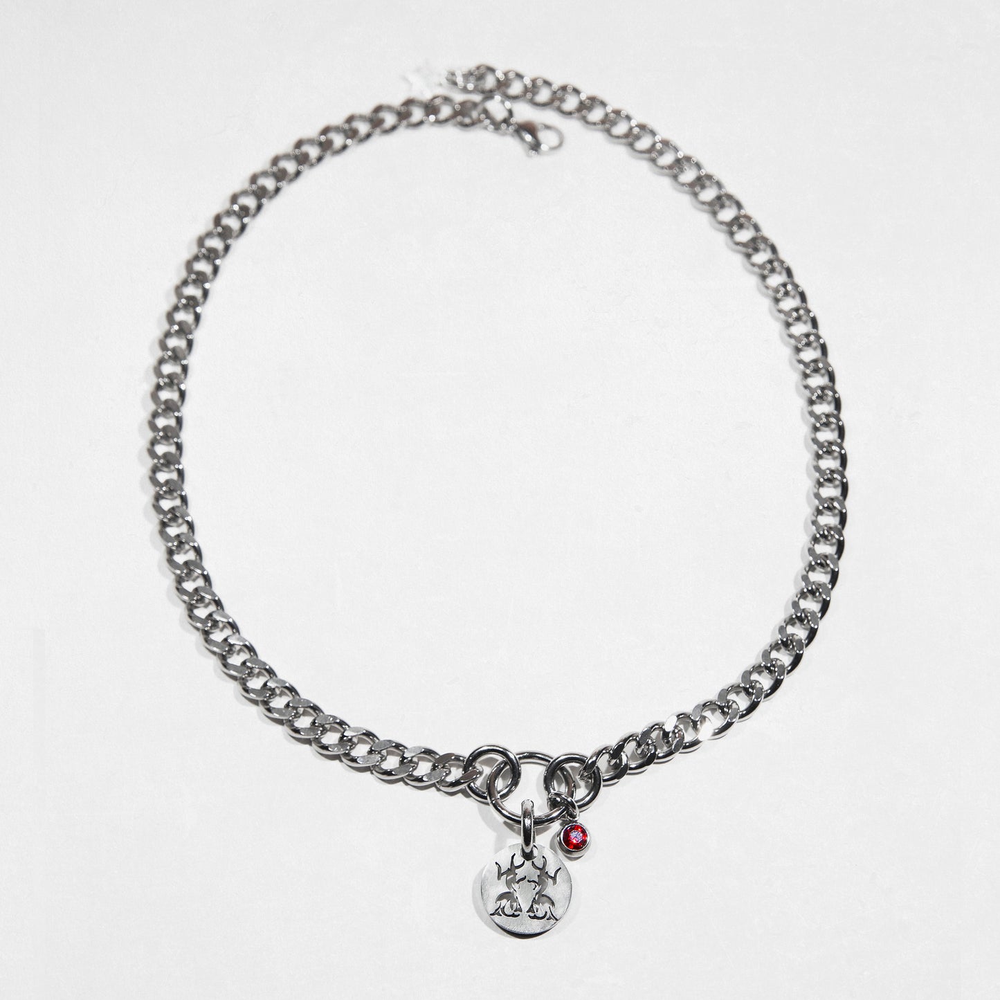 Bijoux en acier inoxydable. Collier en acier inoxydable. Bijoux y2k. Bijoux punk. Bijoux rock. Bijoux glam rock. Bijoux grunge. Colliers Y2K. Colliers punk. Colliers rock. Colliers glam rock. Colliers grunge. Collier made in France. Bijoux made in France. Collier pour homme. Collier techno. Collier i hate models. Bijoux I hate Models. disco inferno merch. merch i hate models.