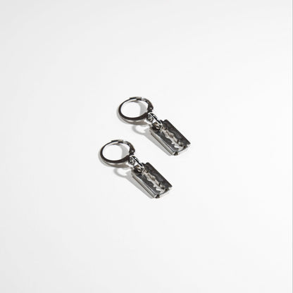 Bijoux y2k. Bijoux punk. Bijoux rock. Bijoux glam rock. Bijoux grunge. Boucles d'oreilles Y2K. Boucles d'oreilles punk. Boucles d'oreilles rock. Boucles d'oreilles glam rock. Boucles d'oreilles grunge. Boucles d'oreille unisex. Boucles d'oreille techno. Bijoux techno.
