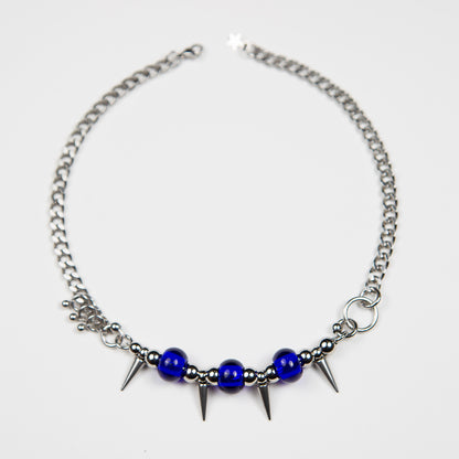 Bijoux en acier inoxydable. Collier en acier inoxydable. Bijoux y2k. Bijoux punk. Bijoux rock. Bijoux glam rock. Bijoux grunge. Colliers Y2K. Colliers punk. Colliers rock. Colliers glam rock. Colliers grunge. Collier made in France. Bijoux made in France. Collier pour homme. Collier techno.