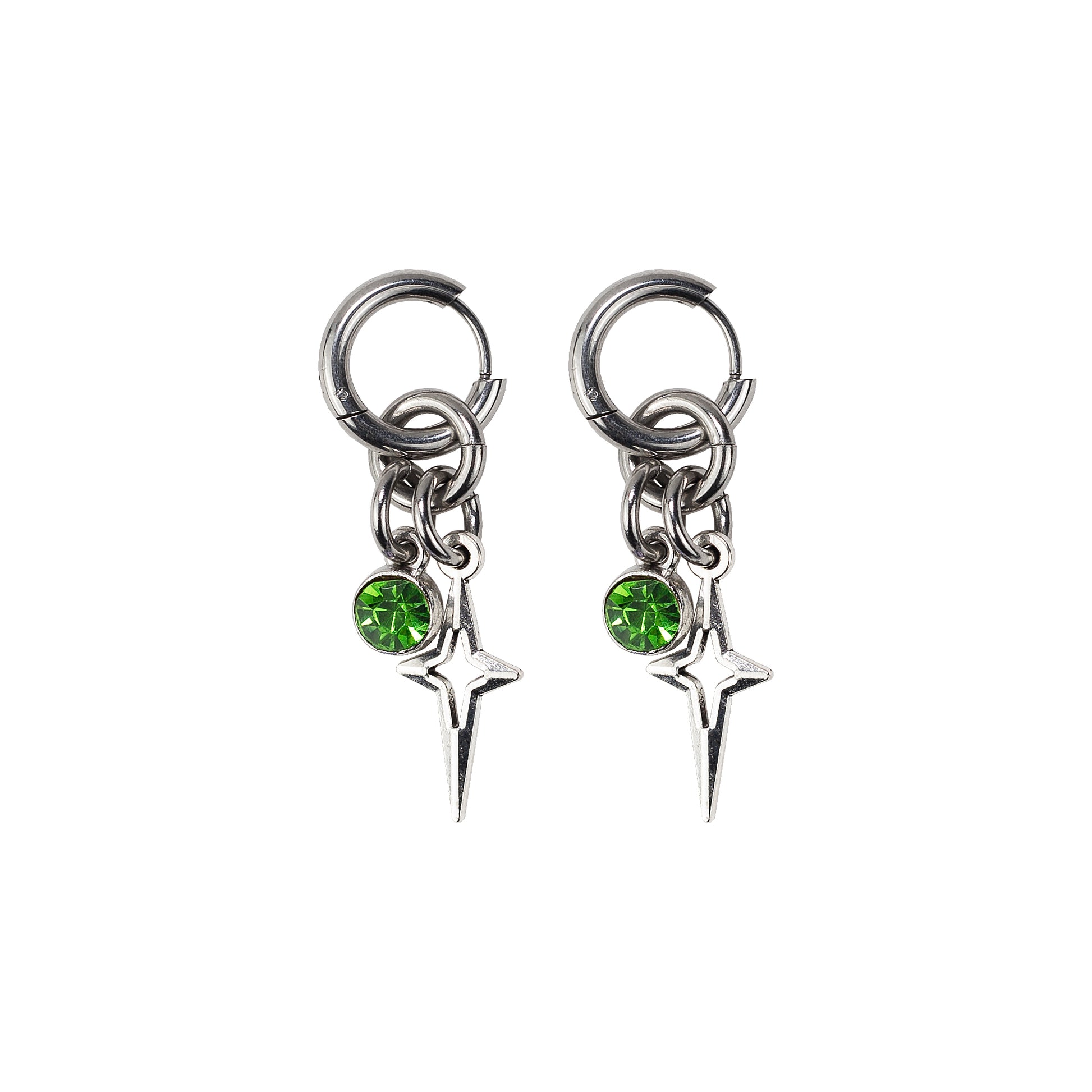 boucle d'oreille en acier inoxydable. Bijoux y2k. Bijoux punk. Bijoux rock. Bijoux glam rock. Bijoux grunge. Boucles d'oreilles Y2K. Boucles d'oreilles punk. Boucles d'oreilles rock. Boucles d'oreilles glam rock. Boucles d'oreilles grunge. Boucle d'oreille techno. Boucle d'oreille made in France. Bijoux techno. Bijoux made in France. Bijoux design.