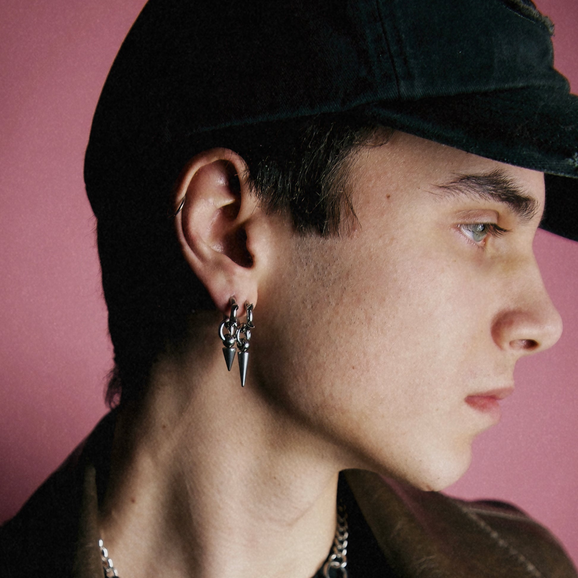 Bijoux y2k. Bijoux punk. Bijoux rock. Bijoux glam rock. Bijoux grunge. Boucles d'oreilles Y2K. Boucles d'oreilles punk. Boucles d'oreilles rock. Boucles d'oreilles glam rock. Boucles d'oreilles grunge. Boucles d'oreille unisex. Boucles d'oreille techno. Bijoux techno.