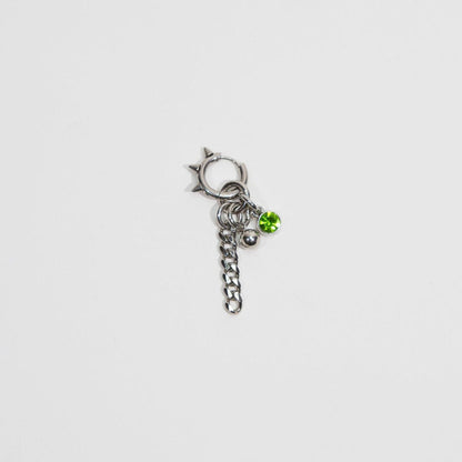 Boucle d'oreille en acier inoxydable, avec strass/diamant. Bijoux y2k. Bijoux punk. Bijoux rock. Bijoux glam rock. Bijoux grunge. Boucles d'oreilles Y2K. Boucles d'oreilles punk. Boucles d'oreilles rock. Boucles d'oreilles glam rock. Boucles d'oreilles grunge.