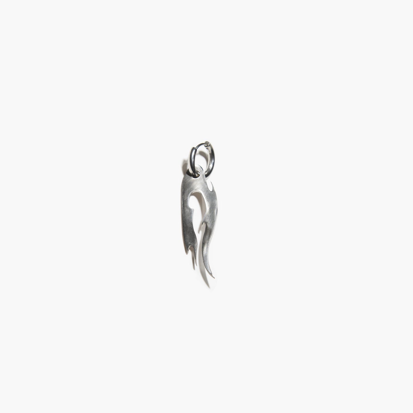 Boucles d'oreilles Y2K. Boucles d'oreilles punk. Boucles d'oreilles rock. Boucles d'oreilles glam rock. Boucles d'oreilles grunge. Bijoux y2k. Bijoux punk. Bijoux rock. Bijoux glam rock. Bijoux grunge. Boucle d'oreille gothique. Boucles d'oreille gothiques. Bijoux gothiques. Boucle d'oreille techno. Bijoux techno. I hate models merch. 