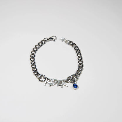 bracelet en acier inoxydable strass bleu. Bijoux y2k. Bijoux punk. Bijoux rock. Bijoux glam rock. Bijoux grunge. Bracelets Y2K. Bracelets punk. Bracelets rock. Bracelets glam rock. Bracelets grunge.