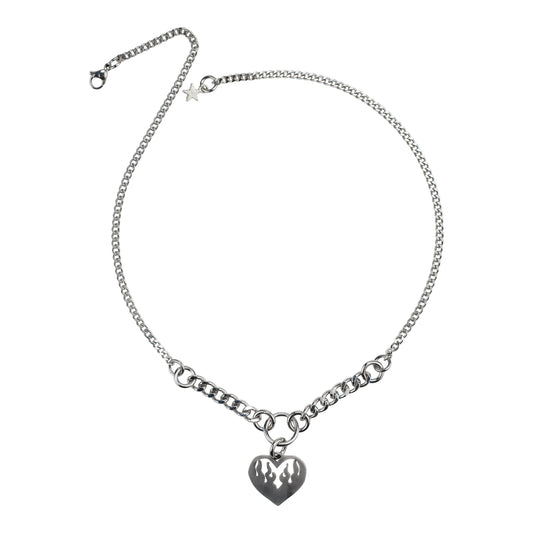 Bijoux en acier inoxydable. Collier en acier inoxydable. Bijoux y2k. Bijoux punk. Bijoux rock. Bijoux glam rock. Bijoux grunge. Colliers Y2K. Colliers punk. Colliers rock. Colliers glam rock. Colliers grunge. Collier made in France. Bijoux made in France. Collier pour homme. Collier techno. Collier homme. Collier metal. Alternatif brand. Alt bijoux. Bijoux design. Bijoux brut. Bijoux pour homme.