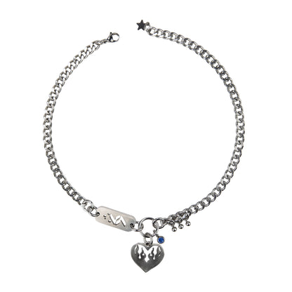 Bijoux en acier inoxydable. Collier en acier inoxydable. Bijoux y2k. Bijoux punk. Bijoux rock. Bijoux glam rock. Bijoux grunge. Colliers Y2K. Colliers punk. Colliers rock. Colliers glam rock. Colliers grunge. Collier made in France. Bijoux made in France. Collier pour homme. Collier techno. Bijoux design.