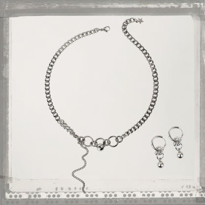 Bijoux en acier inoxydable. Collier en acier inoxydable. Bijoux y2k. Bijoux punk. Bijoux rock. Bijoux glam rock. Bijoux grunge. Colliers Y2K. Colliers punk. Colliers rock. Colliers glam rock. Colliers grunge. Collier made in France. Bijoux made in France. Collier pour homme. Collier techno. Collier homme. Collier metal. Alternatif brand. Alt bijoux. Bijoux design. Bijoux brut. Bijoux pour homme. Bijoux Paris. Bijoux underground. Bijoux style.