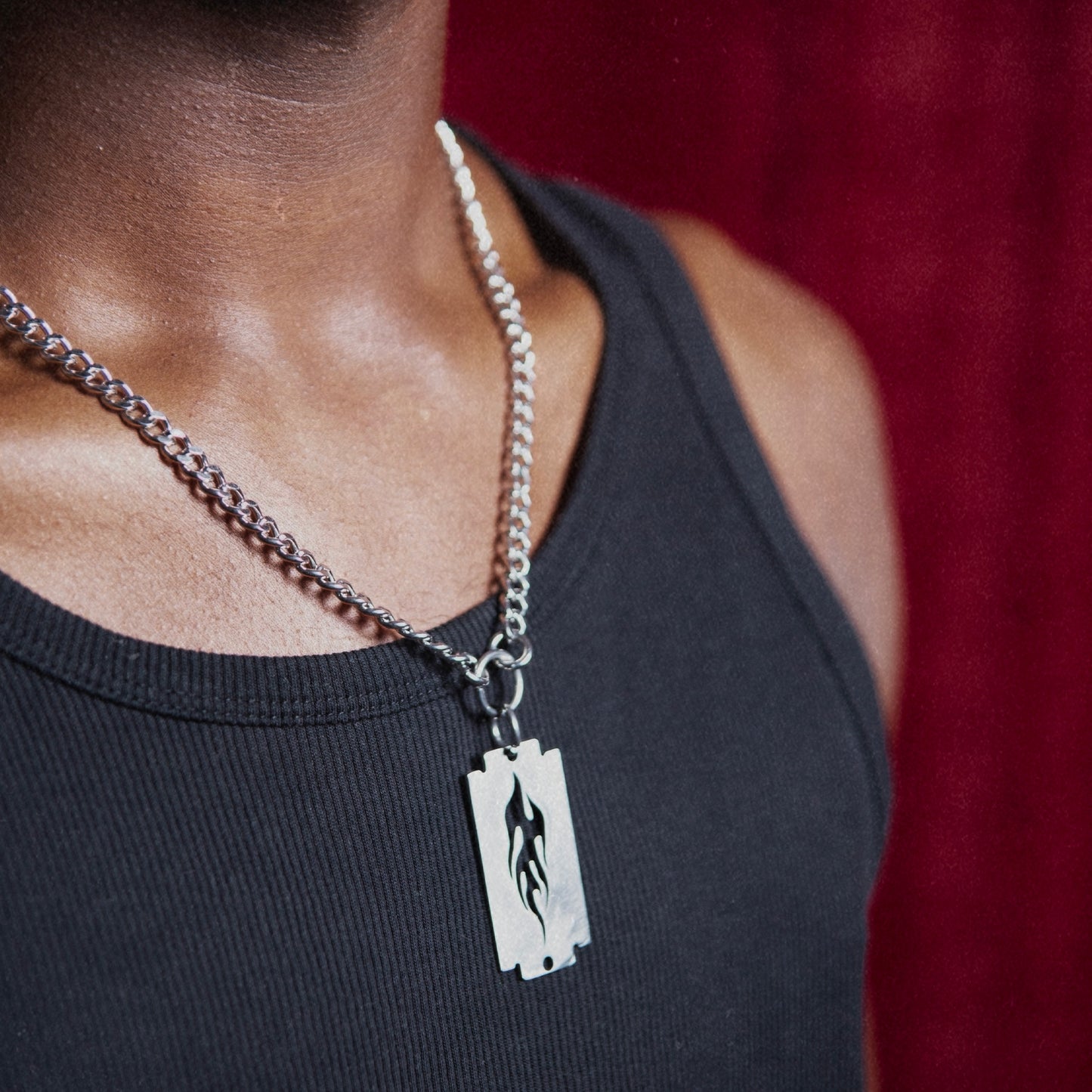 Bijoux y2k. Bijoux punk. Bijoux rock. Bijoux glam rock. Bijoux grunge. Colliers Y2K. Colliers punk. Colliers rock. Colliers glam rock. Colliers grunge.