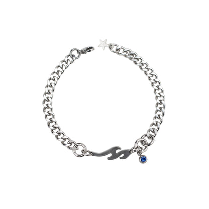bracelet en acier inoxydable strass rouge. Bijoux y2k. Bijoux punk. Bijoux rock. Bijoux glam rock. Bijoux grunge. Bracelets Y2K. Bracelets punk. Bracelets rock. Bracelets glam rock. Bracelets grunge. Bracelets made in France. Bracelet pour homme. Bijoux pour homme. Bijoux alt. Bracelet alt. Bijoux goth. bracelet goth. Bijoux style alt. bijoux en métal.