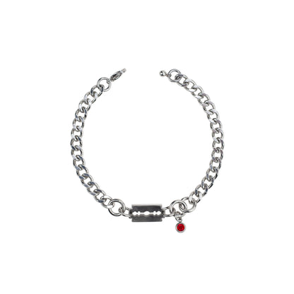 bracelet en acier inoxydable strass rouge. Bijoux y2k. Bijoux punk. Bijoux rock. Bijoux glam rock. Bijoux grunge. Bracelets Y2K. Bracelets punk. Bracelets rock. Bracelets glam rock. Bracelets grunge. Bracelets made in France. Bracelet pour homme. Bijoux pour homme. Bijoux alt. Bracelet alt. Bijoux goth. bracelet goth. Bijoux style alt. bijoux en métal.