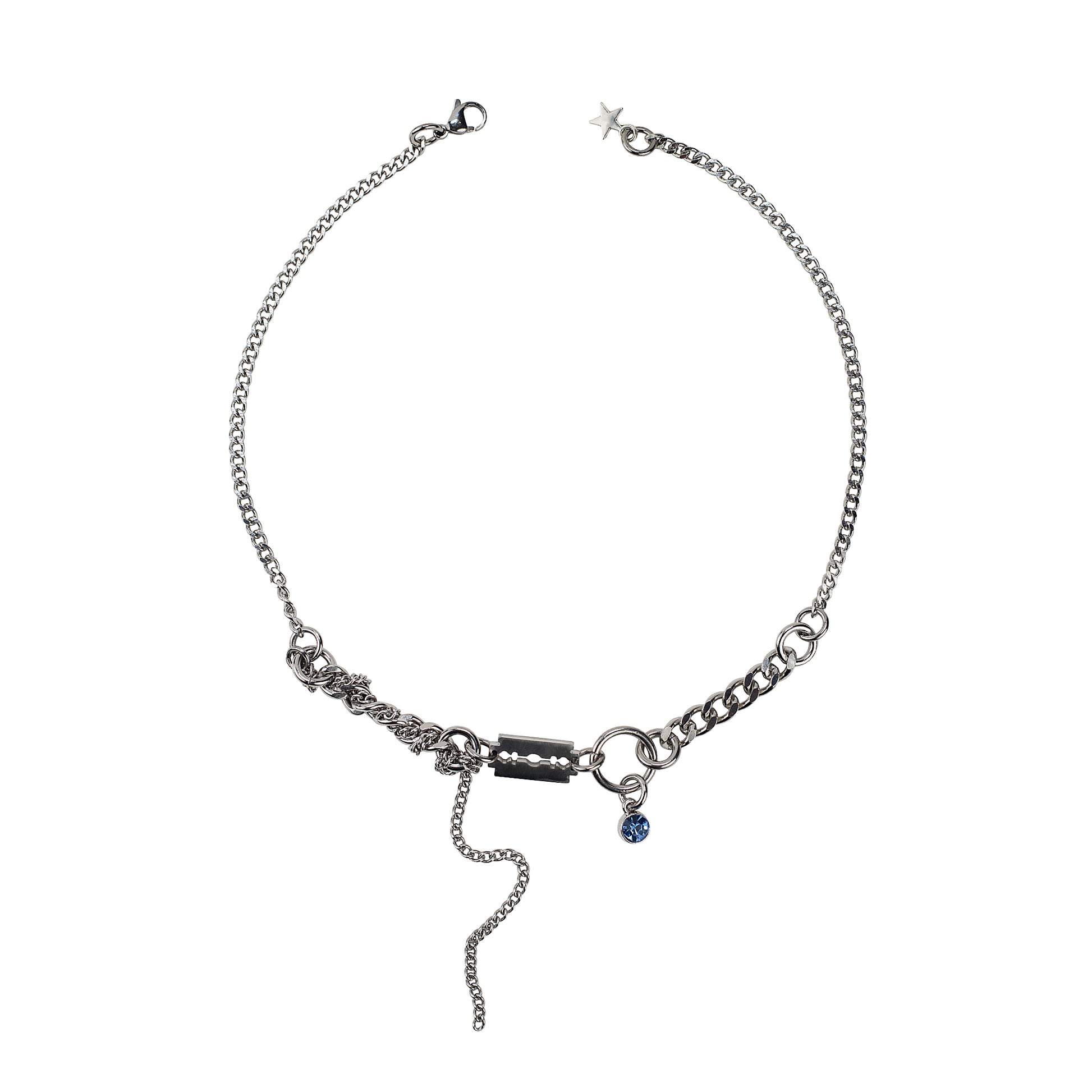 collier en acier inoxydable et fer à strass rouge. Bijoux y2k. Bijoux punk. Bijoux rock. Bijoux glam rock. Bijoux grunge. Colliers Y2K. Colliers punk. Colliers rock. Colliers glam rock. Colliers grunge.