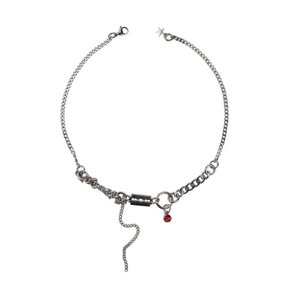 collier en acier inoxydable et fer à strass violet. Bijoux y2k. Bijoux punk. Bijoux rock. Bijoux glam rock. Bijoux grunge. Colliers Y2K. Colliers punk. Colliers rock. Colliers glam rock. Colliers grunge.