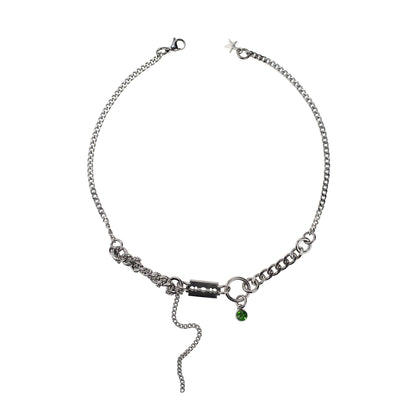 collier en acier inoxydable et fer à strass violet. Bijoux y2k. Bijoux punk. Bijoux rock. Bijoux glam rock. Bijoux grunge. Colliers Y2K. Colliers punk. Colliers rock. Colliers glam rock. Colliers grunge.