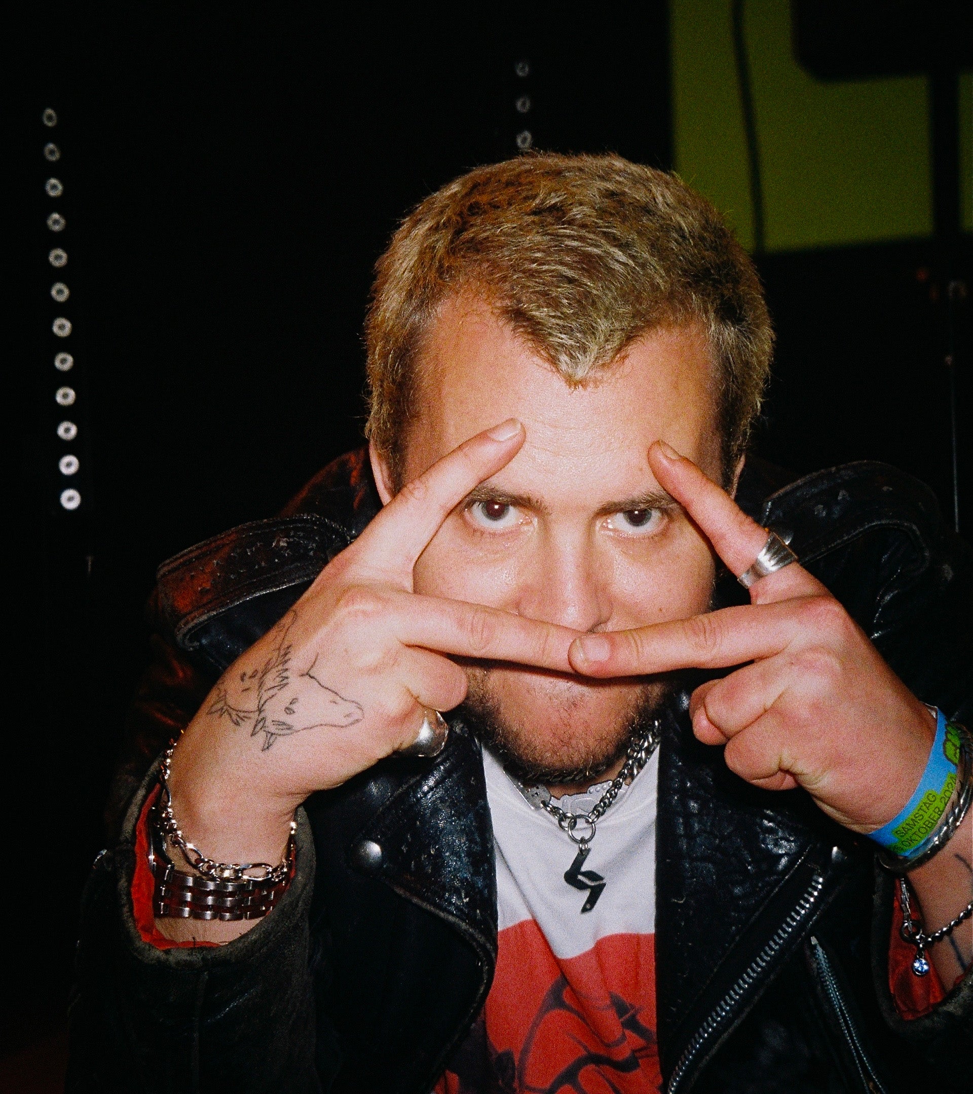 Bijoux en acier inoxydable. Collier en acier inoxydable. Bijoux y2k. Bijoux punk. Bijoux rock. Bijoux glam rock. Bijoux grunge. Colliers Y2K. Colliers punk. Colliers rock. Colliers glam rock. Colliers grunge. Collier made in France. Bijoux made in France. Collier pour homme. Collier techno. Collier i hate models. Collier Merch. Bijoux I hate Models. Collier MRD