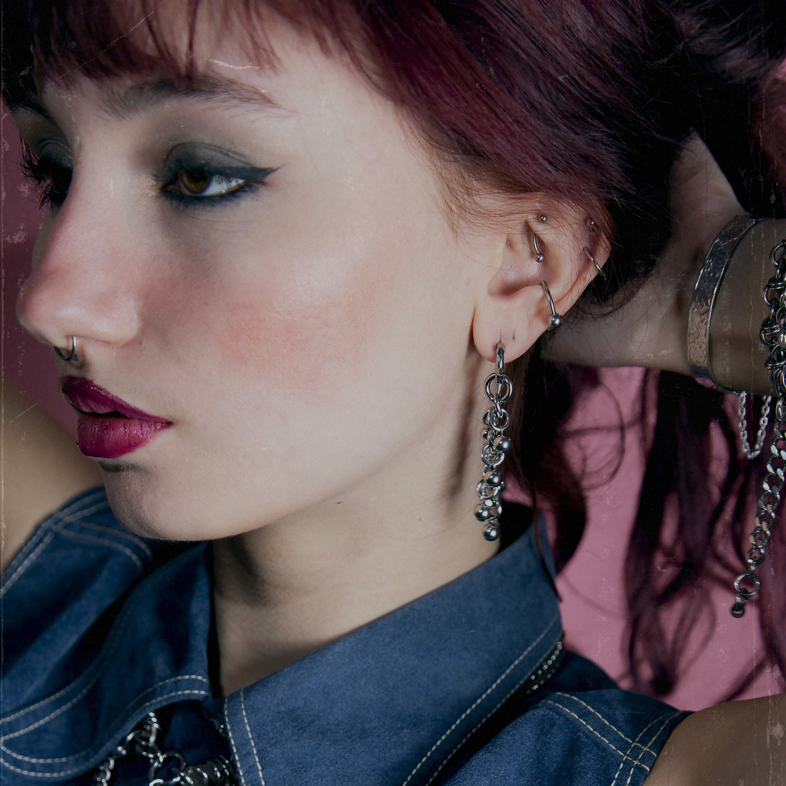 Bijoux y2k. Bijoux punk. Bijoux rock. Bijoux glam rock. Bijoux grunge. Boucles d'oreilles Y2K. Boucles d'oreilles punk. Boucles d'oreilles rock. Boucles d'oreilles glam rock. Boucles d'oreilles grunge. Boucles d'oreille unisex. Boucles d'oreille techno. Bijoux techno.