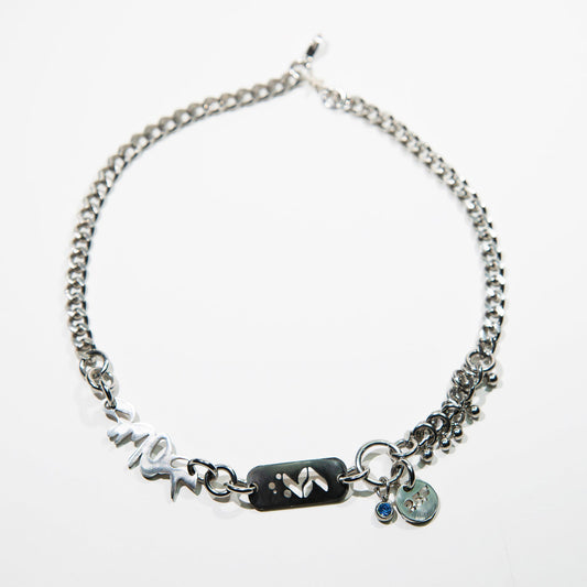 Bijoux en acier inoxydable. Collier en acier inoxydable. Bijoux y2k. Bijoux punk. Bijoux rock. Bijoux glam rock. Bijoux grunge. Colliers Y2K. Colliers punk. Colliers rock. Colliers glam rock. Colliers grunge. Collier made in France. Bijoux made in France. Collier pour homme. Collier techno.